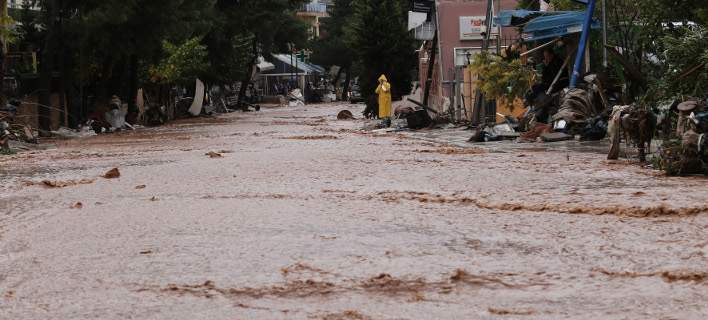 Ο Λέκκας εξηγεί γιατί θάφτηκαν στη λάσπη Μάνδρα και Νέα Πέραμος
